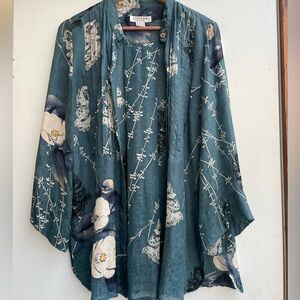 Elegant Silk Blouse - M